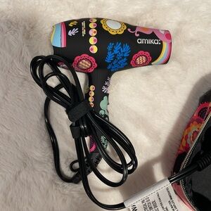 Amika Travel Blowdryer